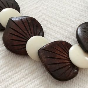 Shell and Wood Necklace